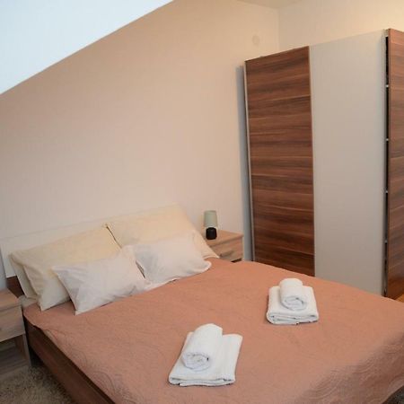 Apartmani Marin Жупаня Екстериор снимка