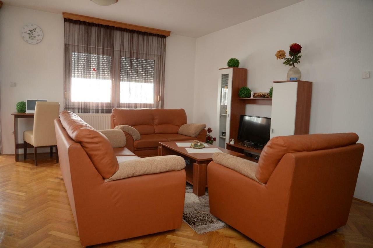 Apartmani Marin Жупаня Екстериор снимка